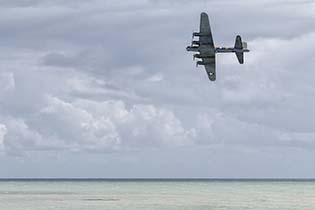 B17 Flying Fortress Sally B caught over the channel, Eastbourne, Aug 2017